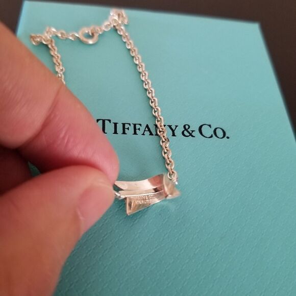 Tiffany & Co. Arrow Bracelet - Picture 5 of 6